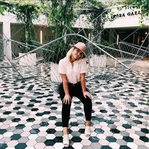 Meet your Posher, Taylor